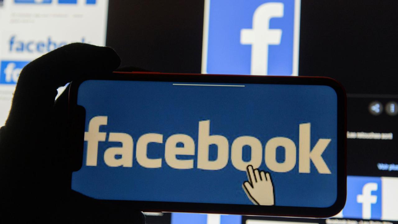 Facebook under fire as political ads vanish from archive | Financial Times