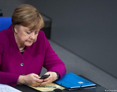 Angela Merkel and hundreds of German politicians hacked | News | DW |  04.01.2019